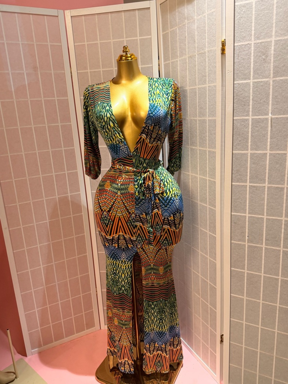 Hot Bodycon Multi-Color Printed Wrap Maxi Dress - Picture 10 of 12